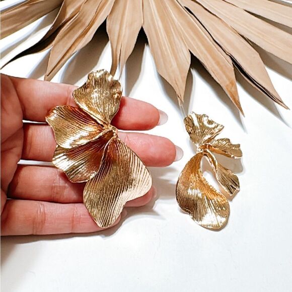 Flower statement earrings #1170 - Picture 5 of 5